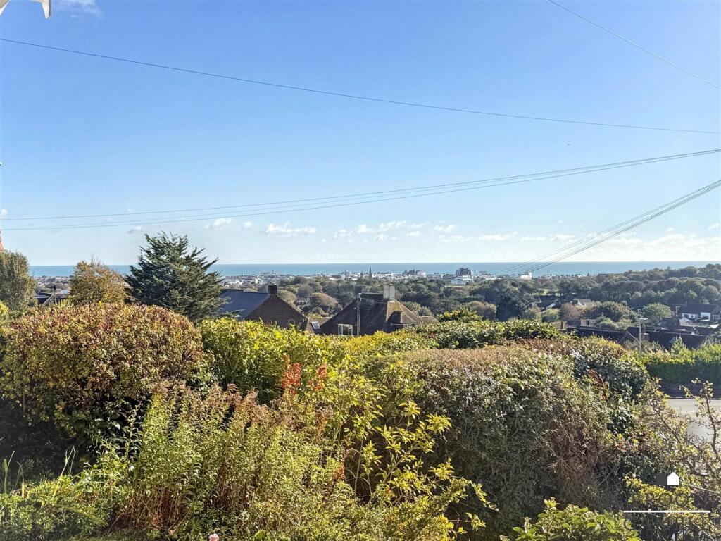 House in Eastbourne, Old Town - View 4