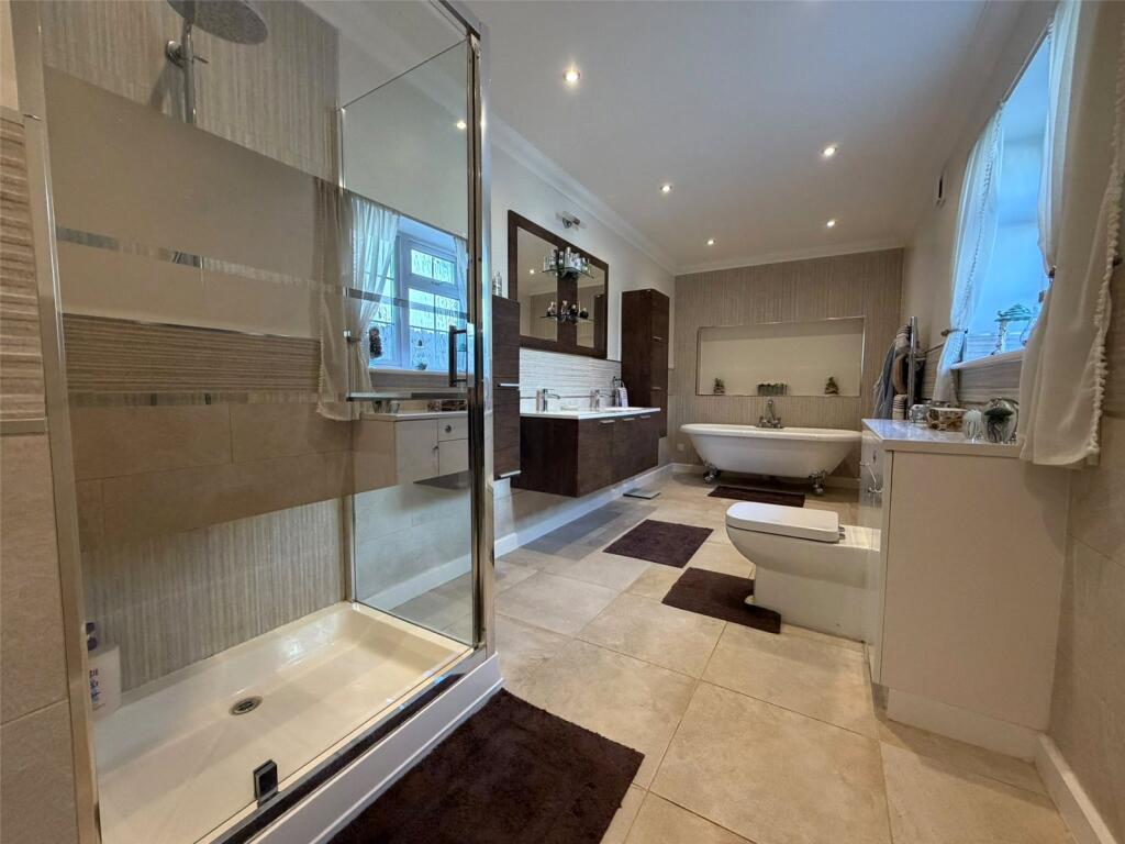 House in Guildford - View 5