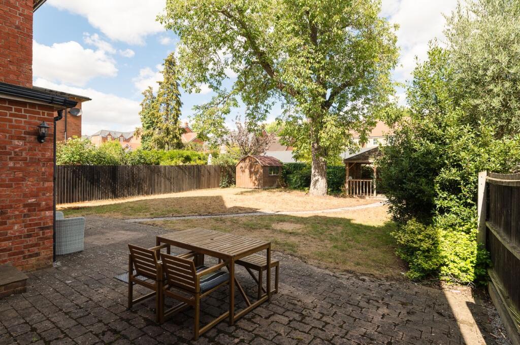 House in Bedford, Harpur - View 3