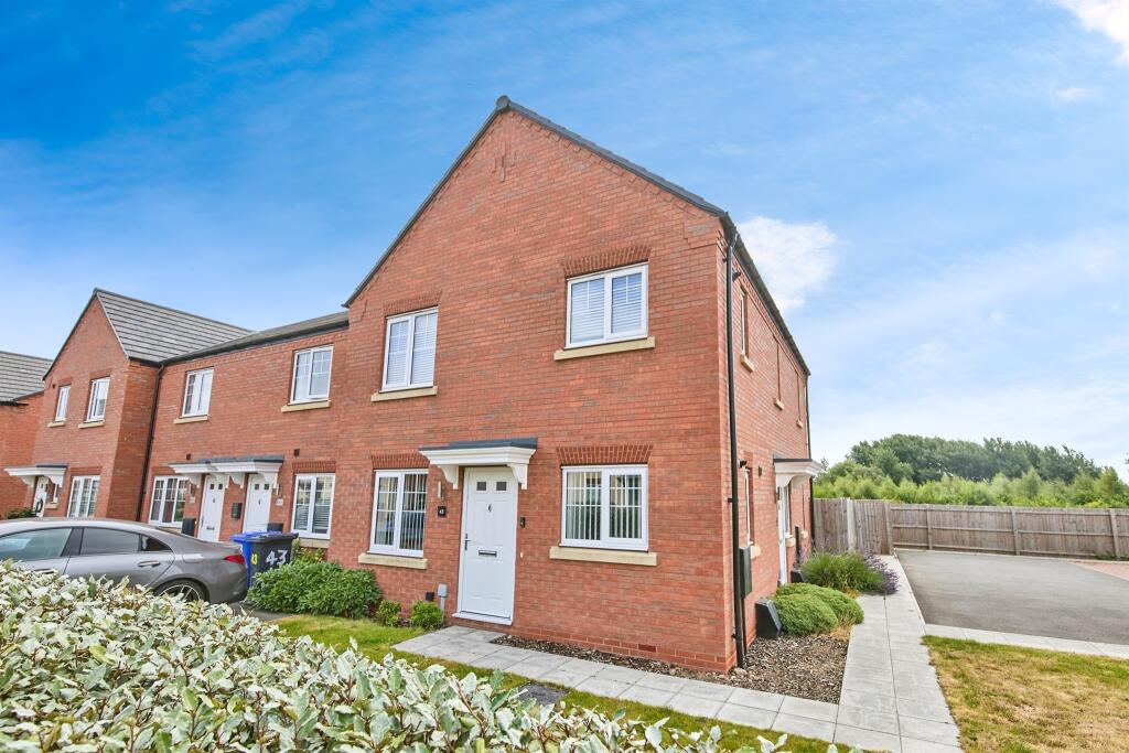 1-bed flat on Osprey Drive, Branston, BURTON-ON-TRENT, £140,000
