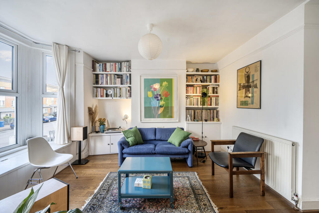 Main image of property: Linden Grove, London