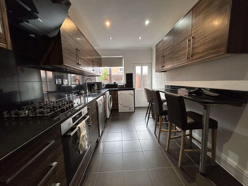 House in Nottingham - View 5