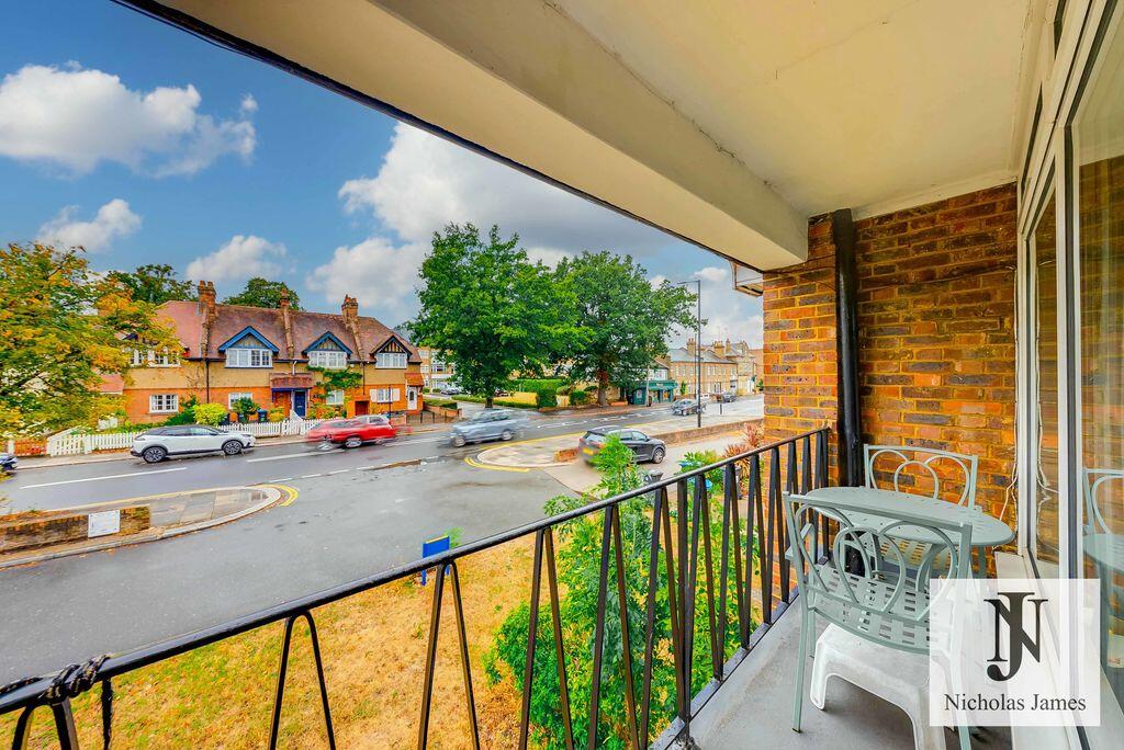 Apartment in London - View 3