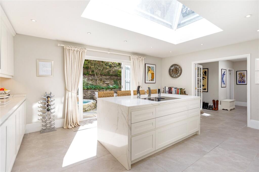 House in Redhill - View 2