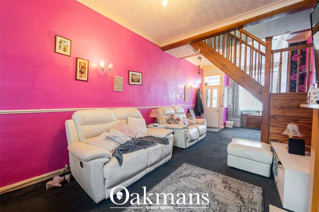 House in Birmingham, Cotteridge - More