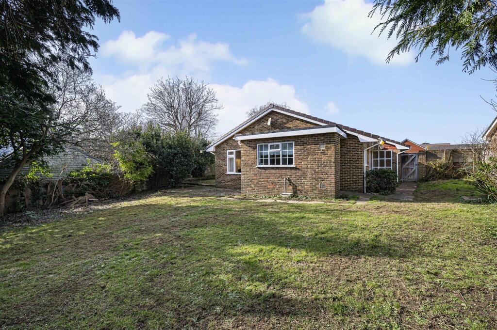 Stoke Close, Seaford photo 2