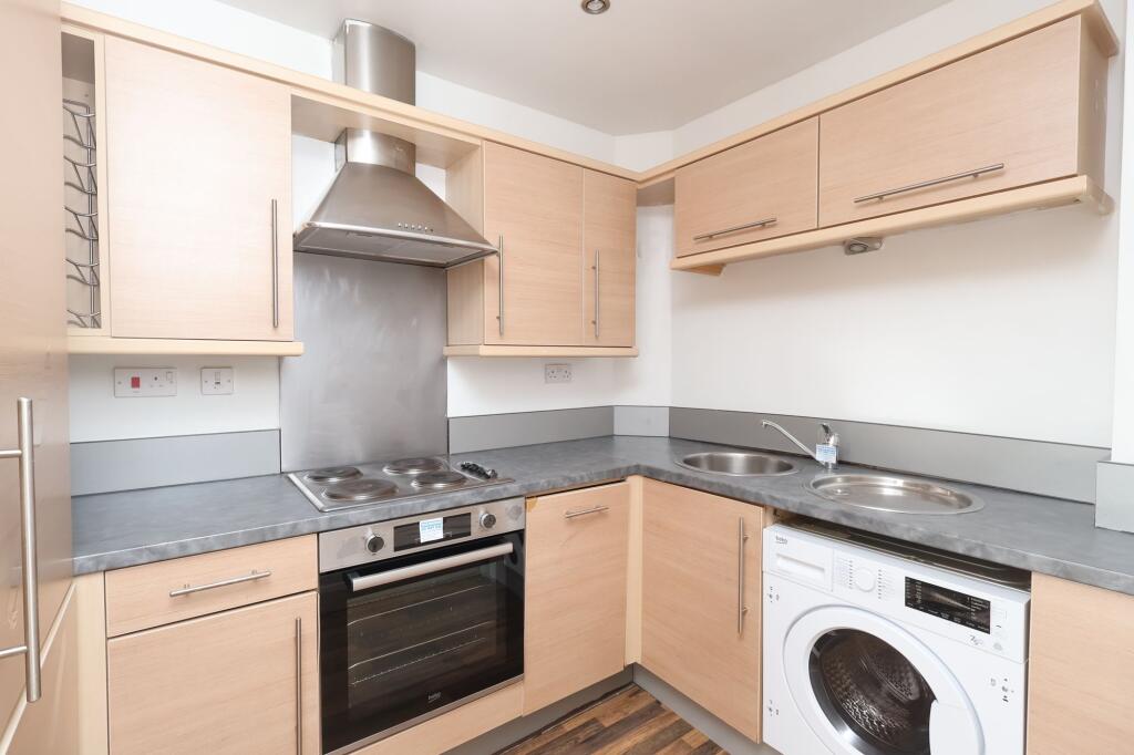 Apartment in Manchester, Whalley Range - More