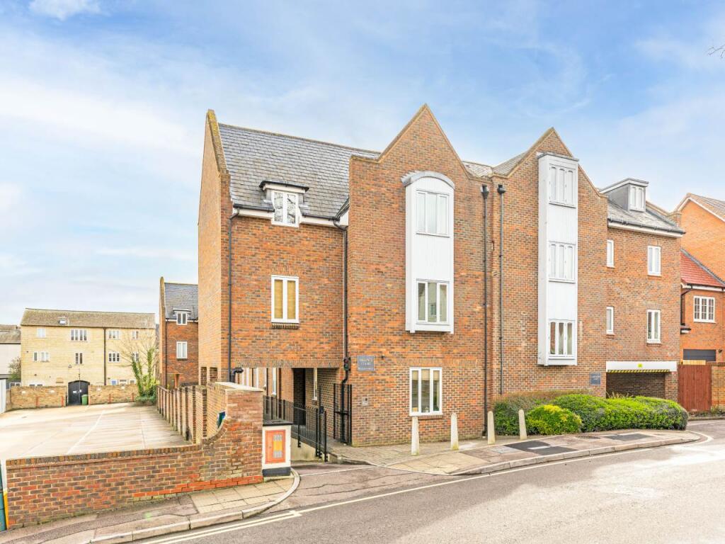 Main image of property: Sillence Court, Upper King Street, Royston