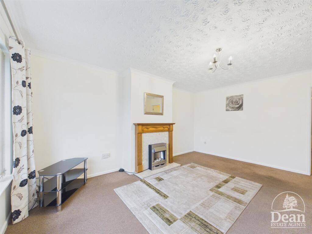 Tufthorn Avenue, Coleford photo 2