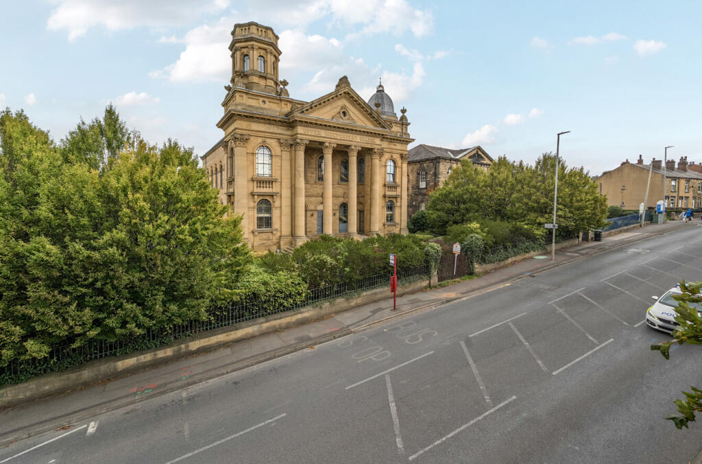 Main image of property: High Street, Heckmondwike, West Yorkshire, WF16