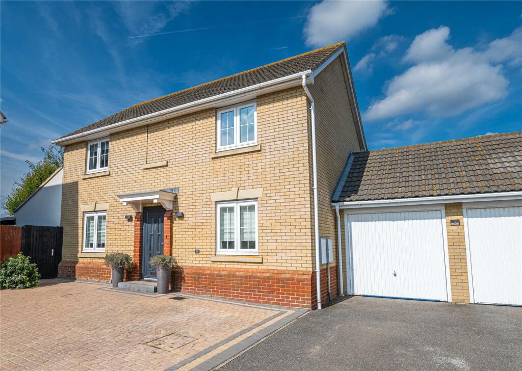 Main image of property: Havengore Close, Great Wakering, Essex, SS3