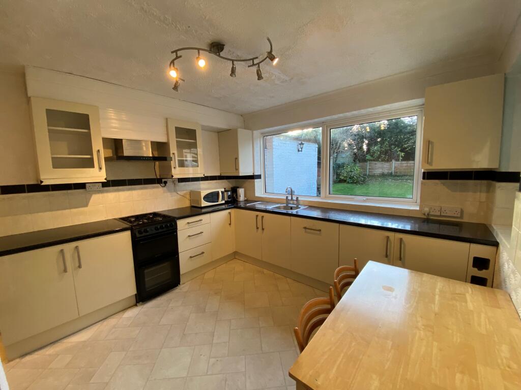 Main image of property: Totnes Road,Sale,M33 5HQ