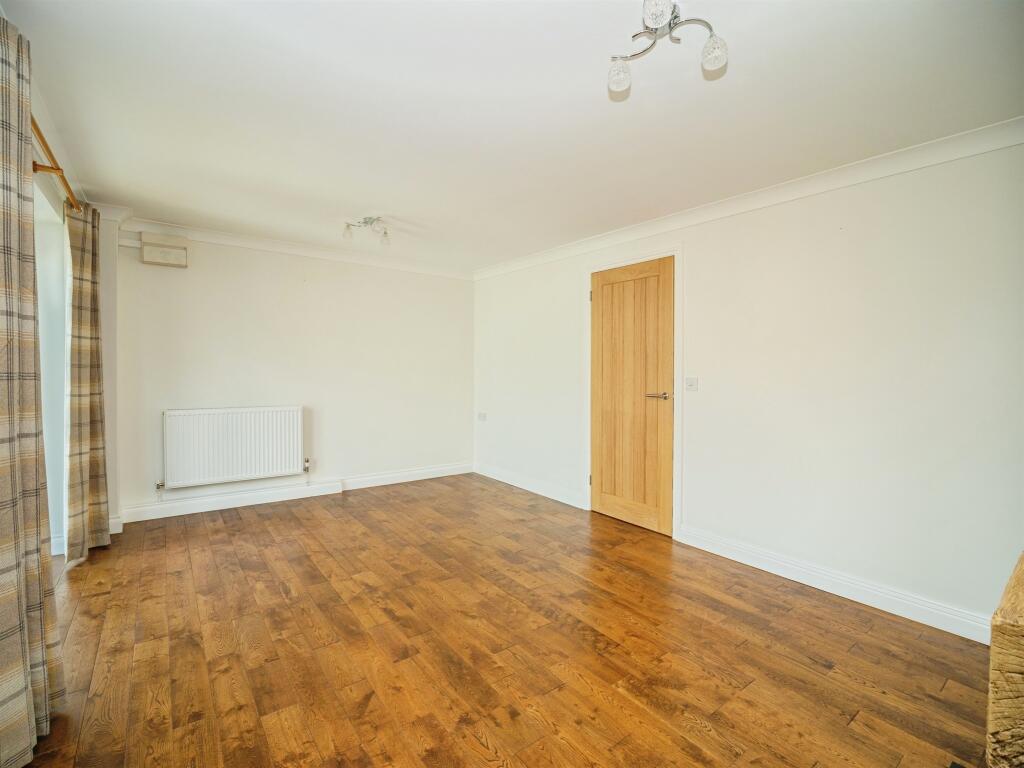 House in Dorchester, Dorset - View 3