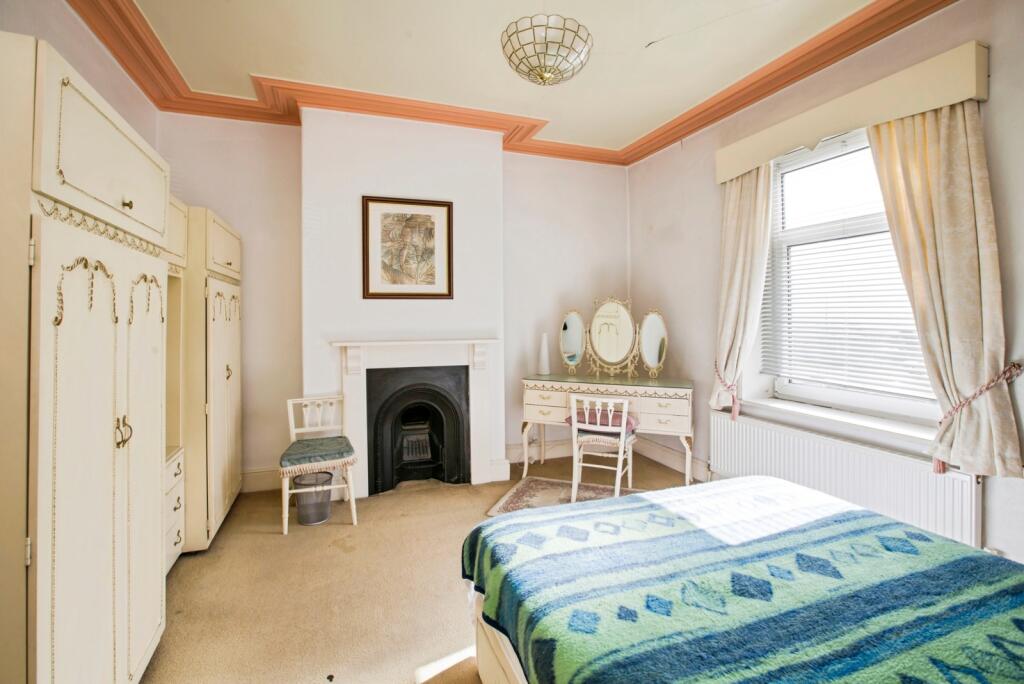 College Terrace, Halifax, West Yorkshire, HX1 - View 6