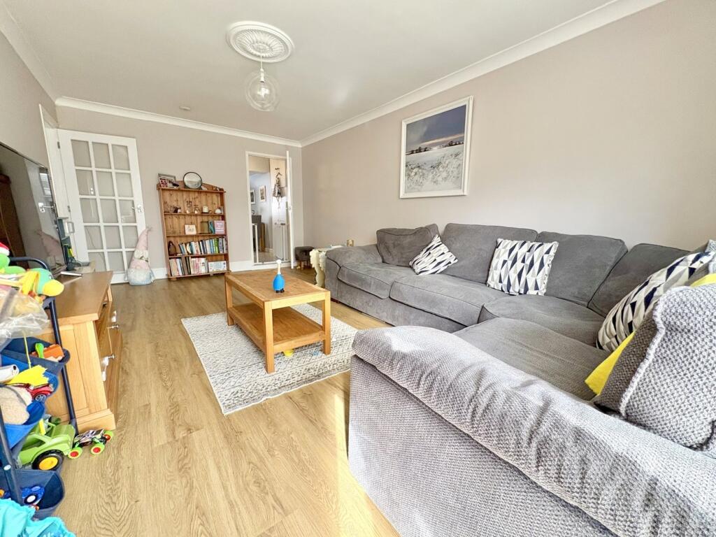 Hewitt Road, Hamworthy, Poole, BH15 photo 3