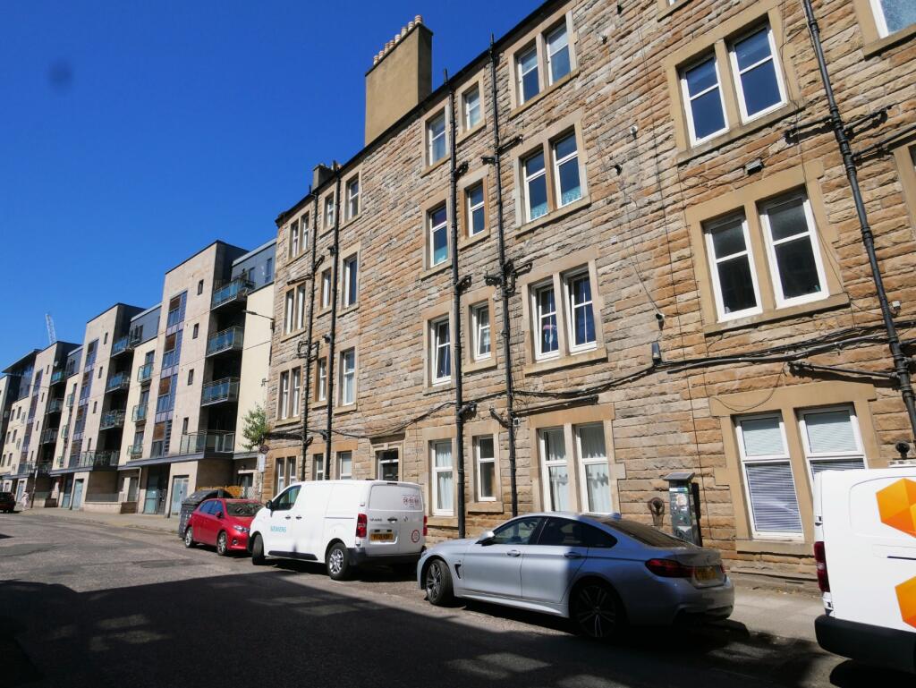 Main image of property: Lochrin Place, Tollcross, Edinburgh, EH3