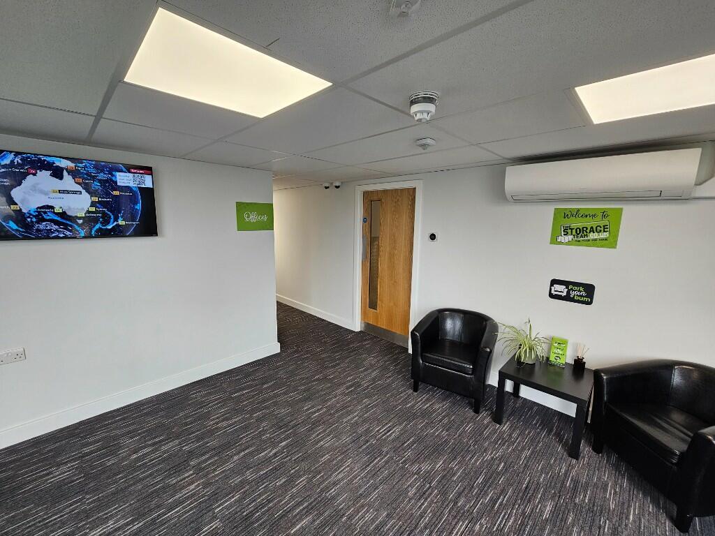 CommunalWaiting Area