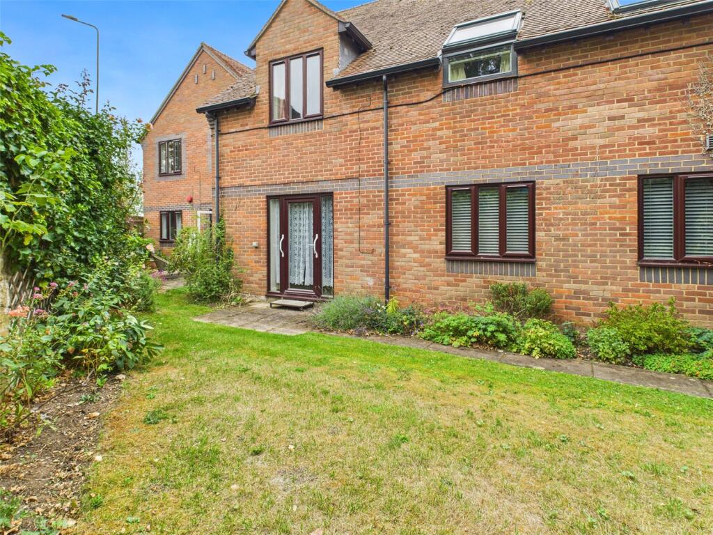 Apartment in South Oxfordshire, Thame - View 3