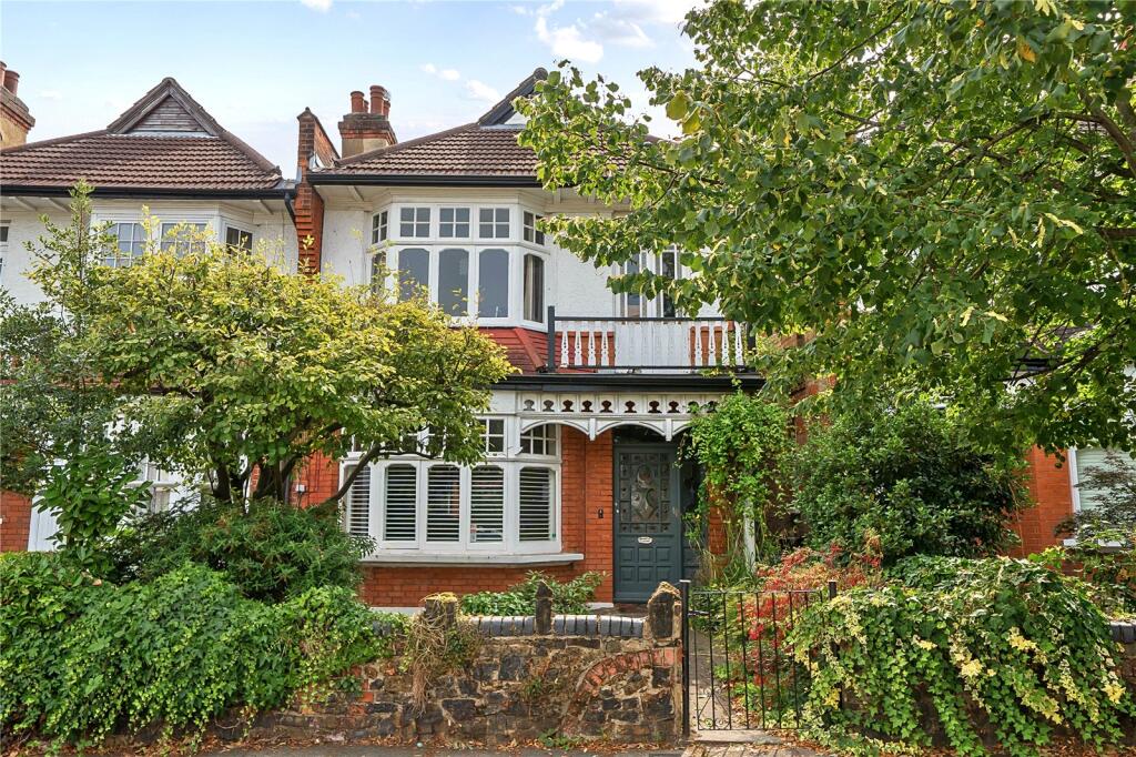 4-bed terraced on Fox Lane, Palmers Green, London, N13, £1,000,000