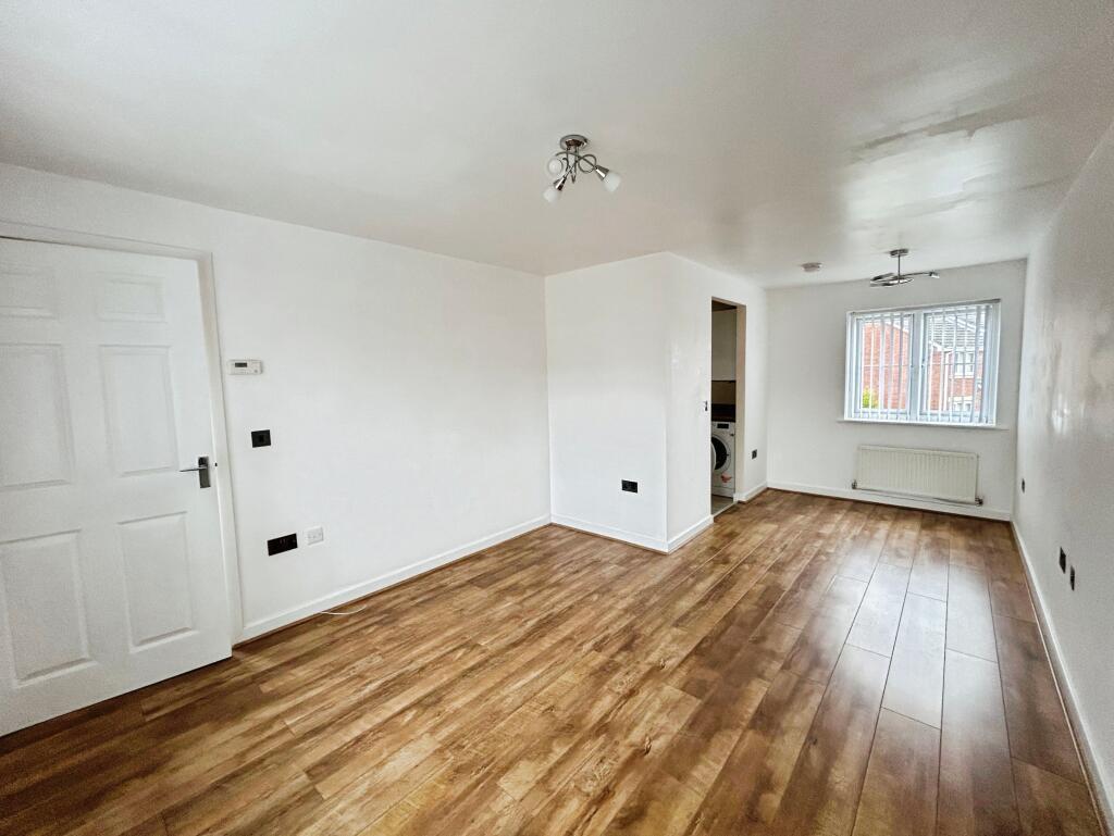 Kelstern Close, Bolton, BL2 photo 2