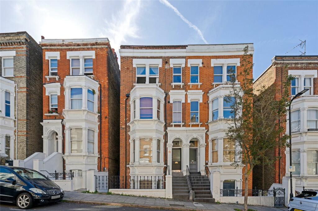 Apartment in London - View 5