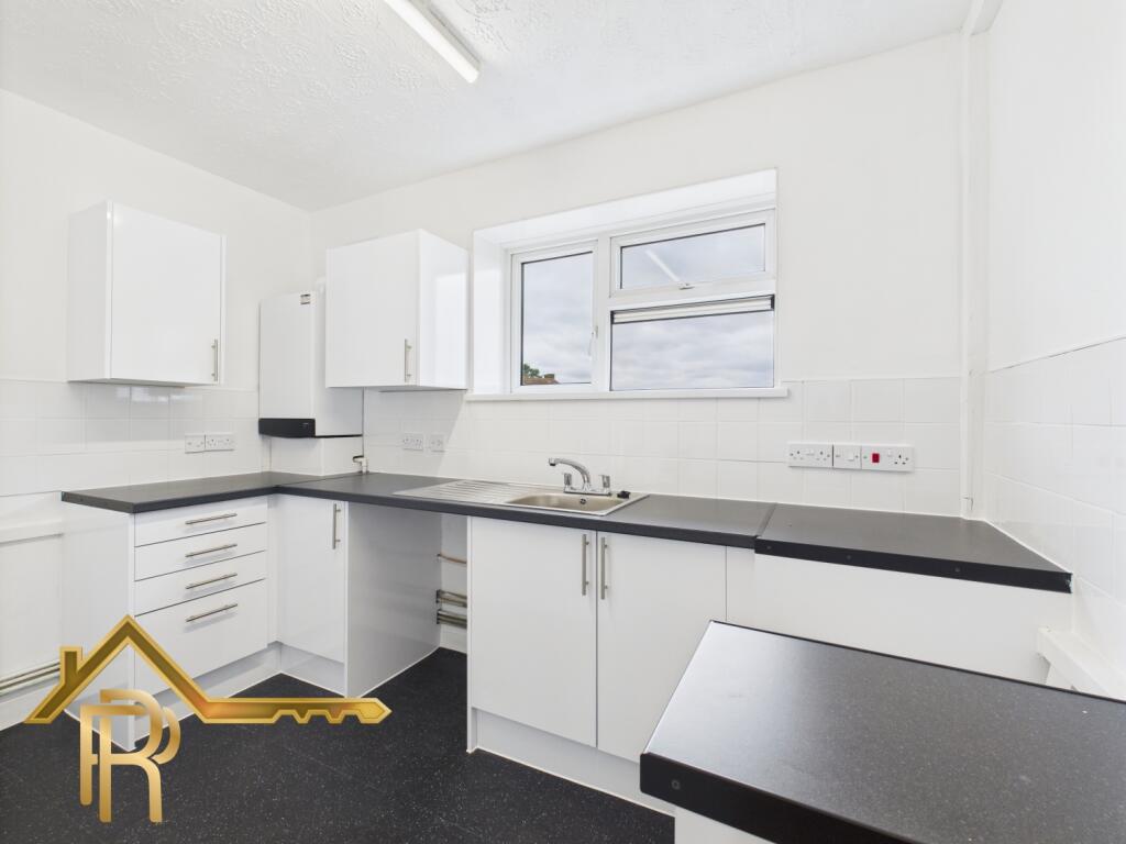 Wallingford House Kingsbridge Road, Romford, Essex, RM3 photo 2