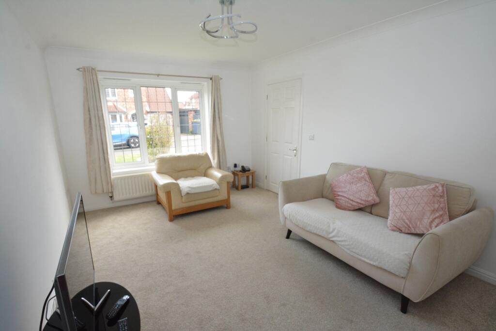 Ash Tree Avenue, Droylsden, M43 photo 4