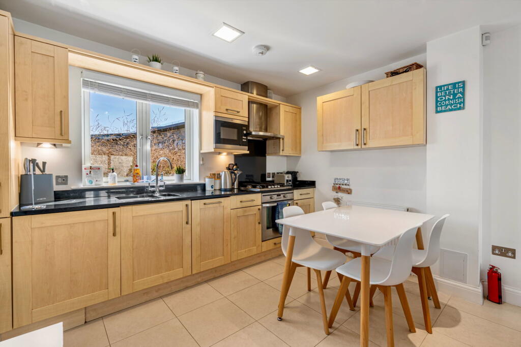 House in Plymouth - View 5