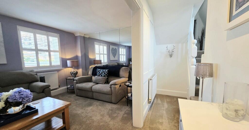 Brackley Lodge Mews, High Street - More