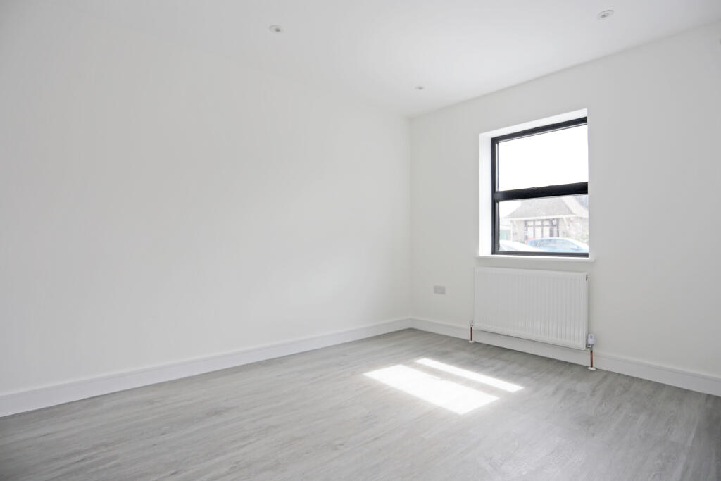 House in Romford - View 5