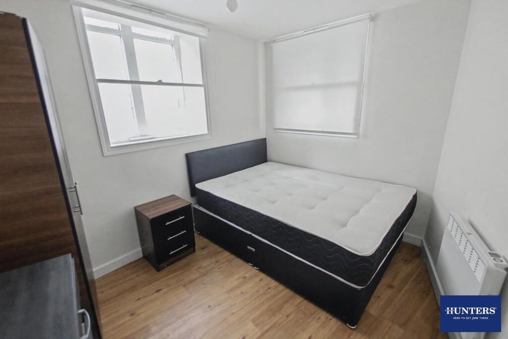 Apartment in Bradford, Wapping, Barkerend - View 5