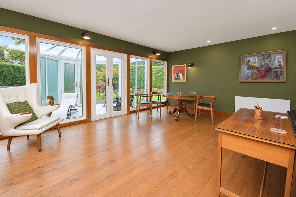 House in Perth - View 5