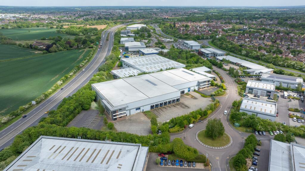 Main image of property: Skyline 120 Business Park, Unit 10a/10b Avenue West, Braintree, CM77 7AA