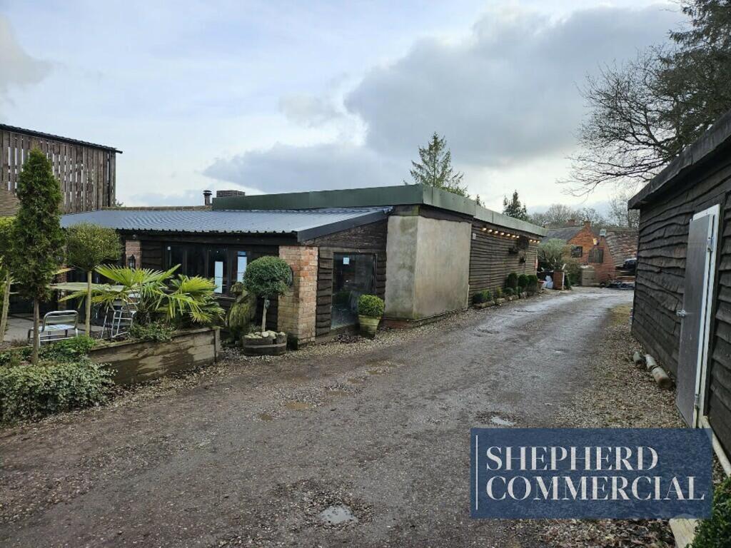 Cottage Farm Restaurant, 102 Ilshaw Heath Road, Hockley Heath, Solihull, B94 6DL