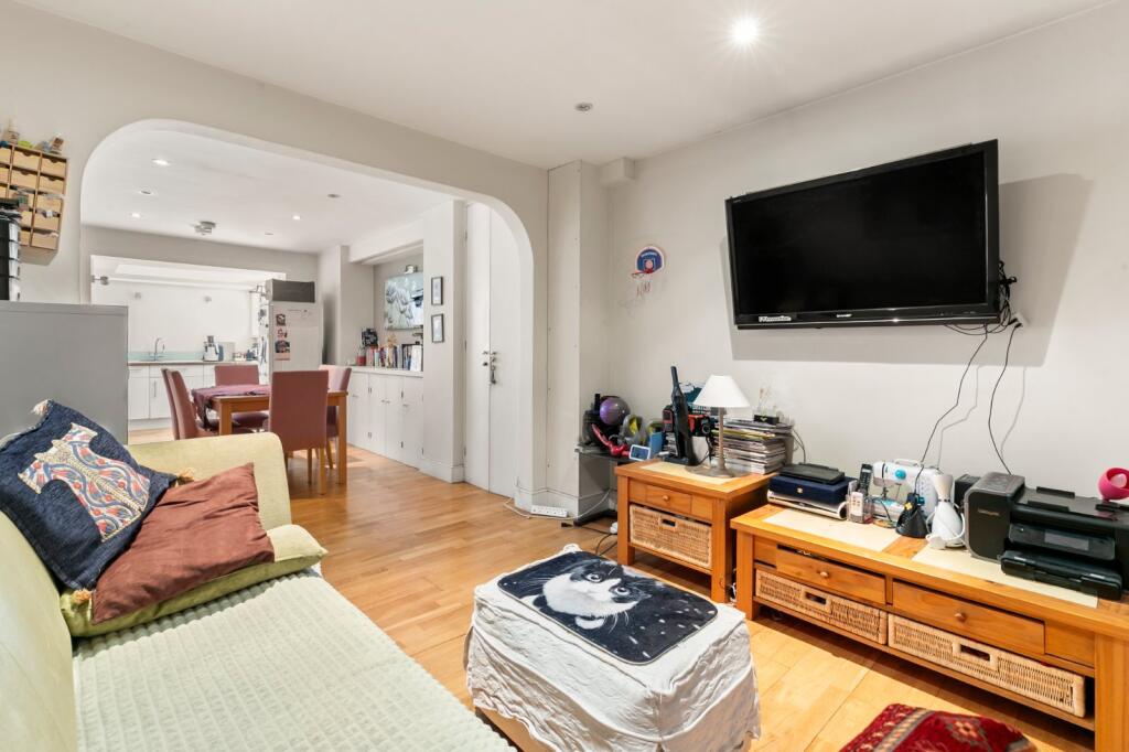 Main image of property: Wandsworth Bridge Road, 
Parsons Green, SW6