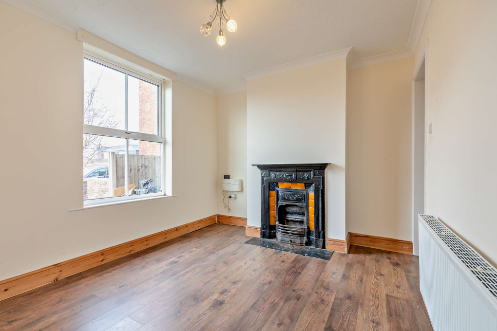 House in Chesterfield, Hollingwood, New Whittington - View 2
