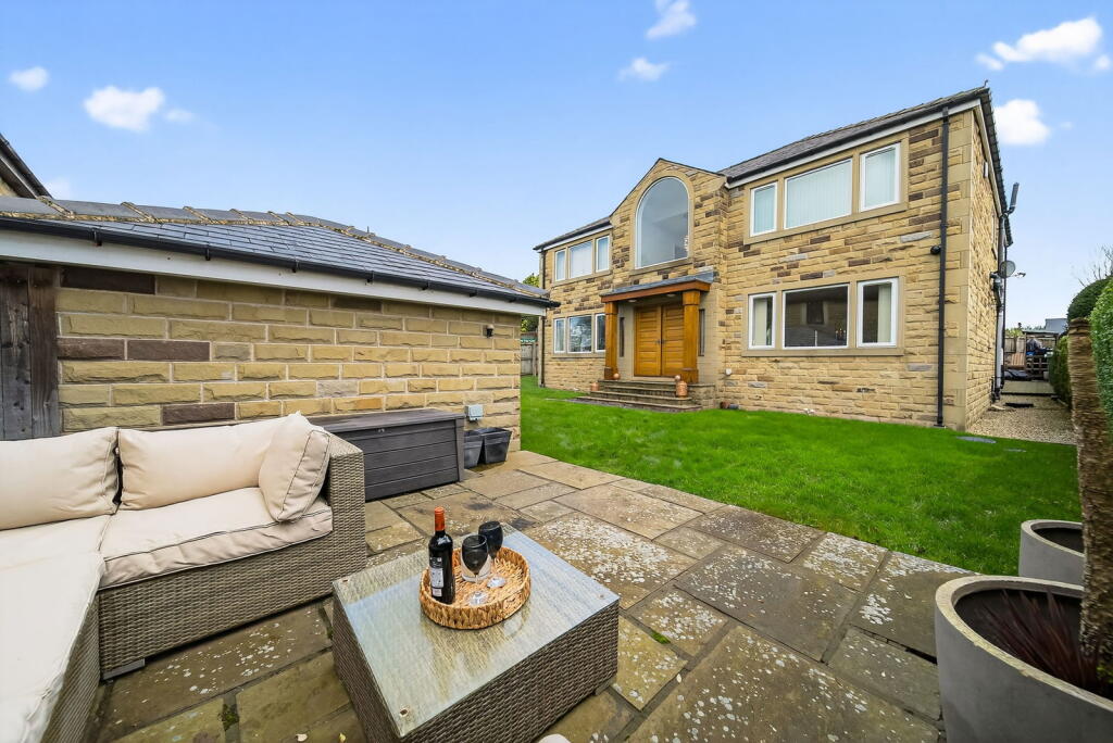 Additional image 28 of Orchard House, off Bradford Road, Birkenshaw, BD11