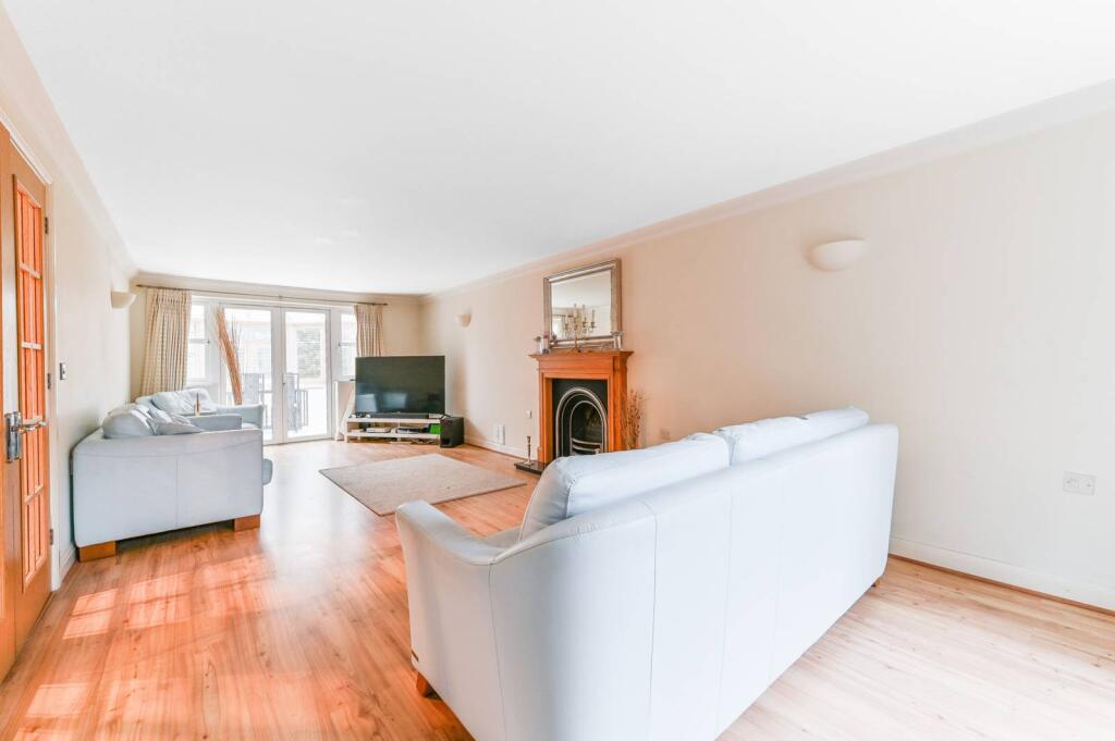 Main image of property: Water Mead, Coulsdon, Chipstead, CR5