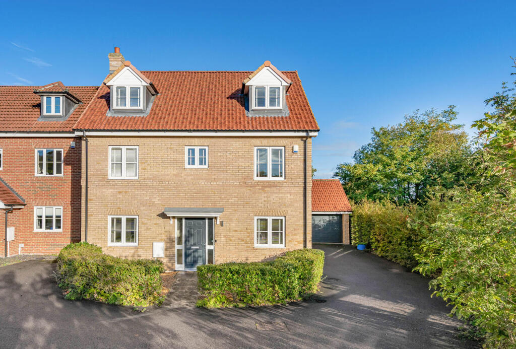 Main image of property: Anvil Way, Kennett