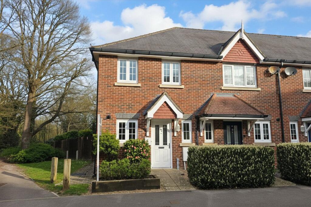 Main image of property: Hawthorn Way, Lindford, Hampshire, GU35