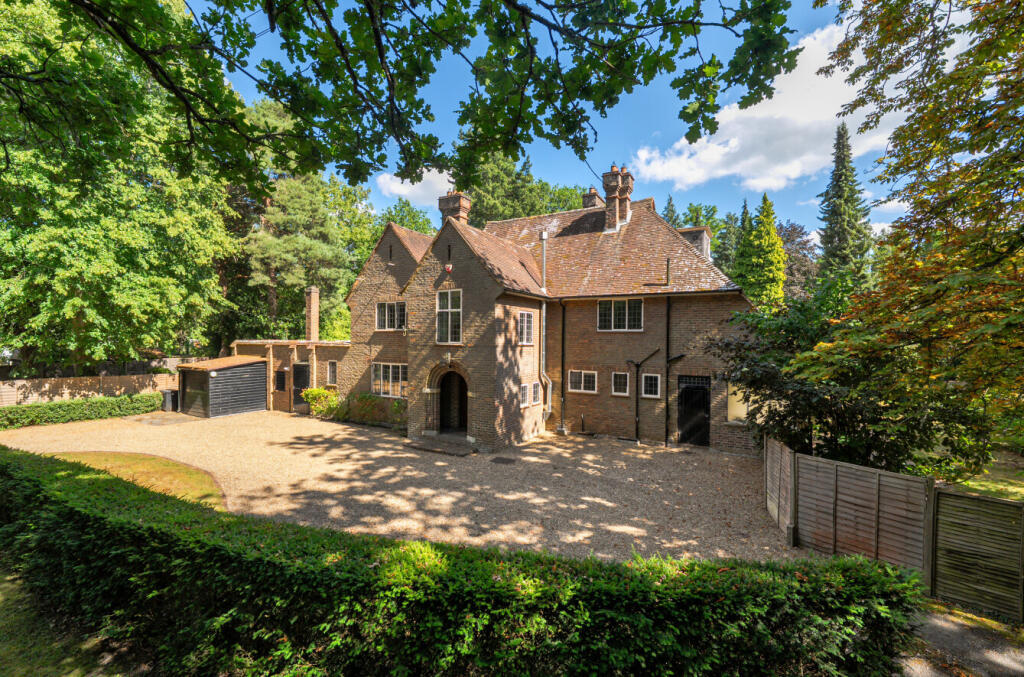 Main image of property: Lawfords Hill Road, Worplesdon, Guildford, Surrey, GU3