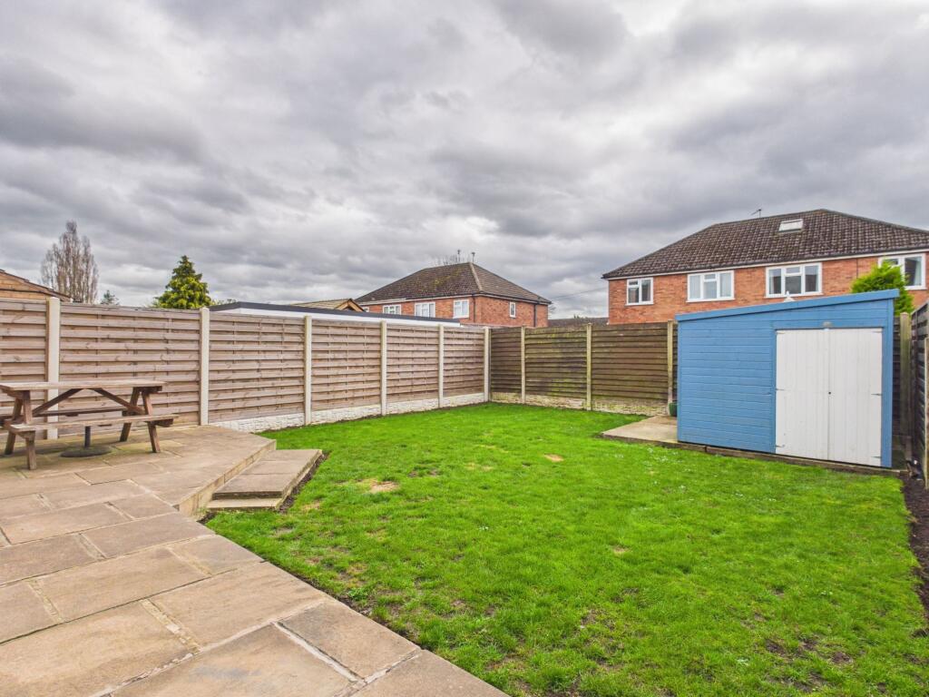 Cemetery Road, Winterton, DN15 photo 4
