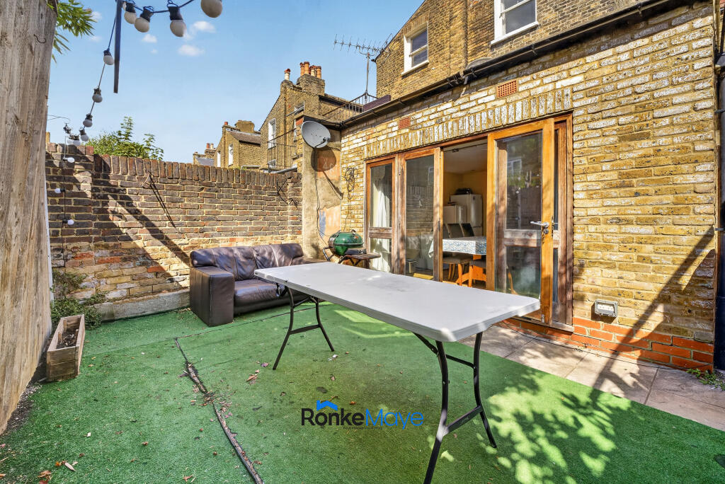 House in London - View 4