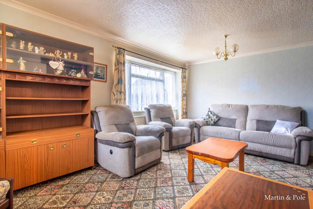 House in Reading, Lower Earley, Earley - View 4