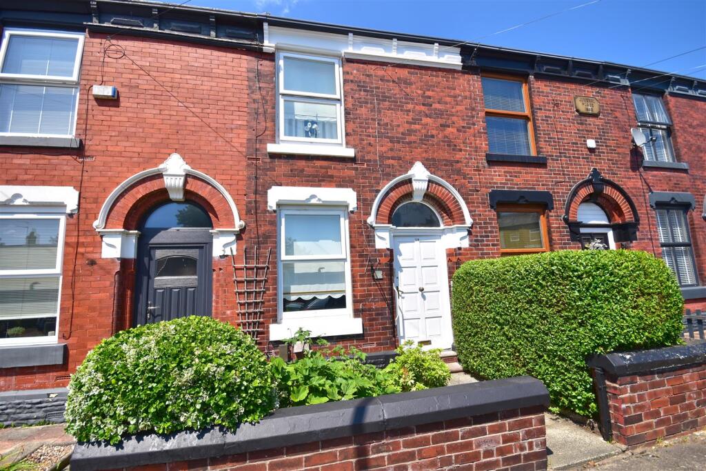 2-bed terraced on Clive Street, Ashton-Under-Lyne, £160,000