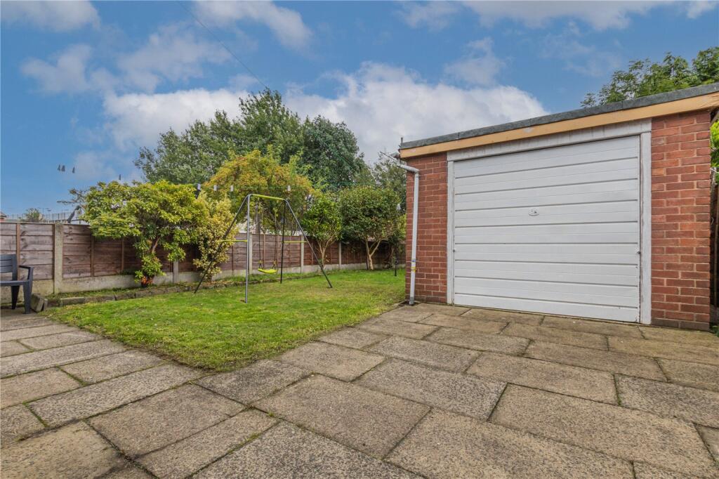Rosefield Crescent, Kingsway, Rochdale, OL16 photo 4