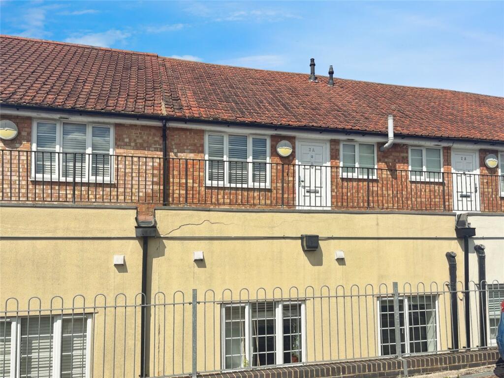 Main image of property: Central Parade, Rochester, Kent, ME1