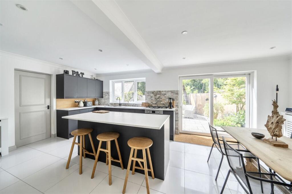 House in Portsmouth - View 4