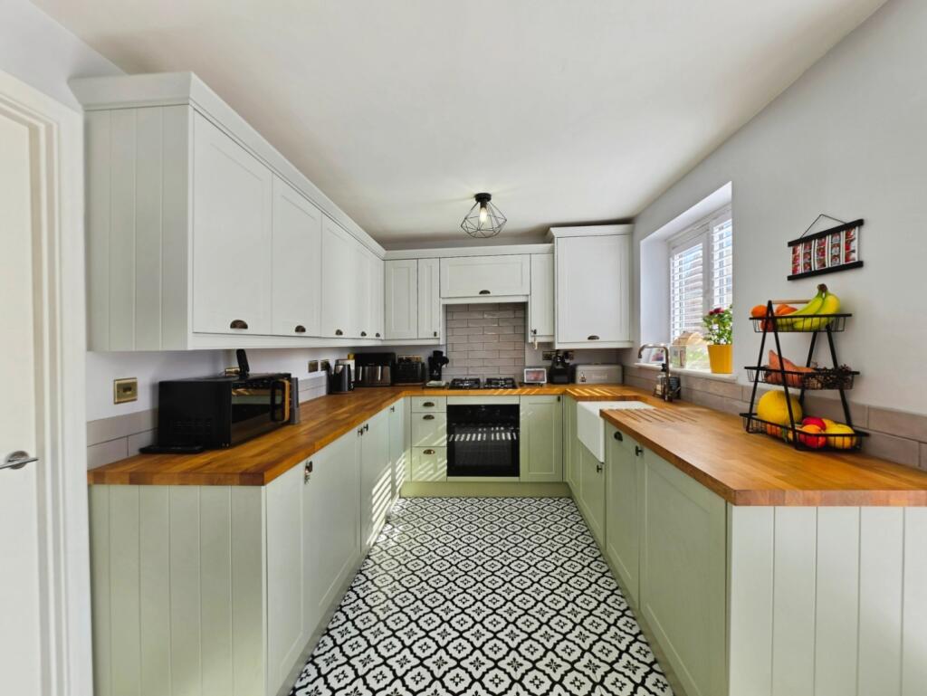 House in Stoke-on-Trent - View 5