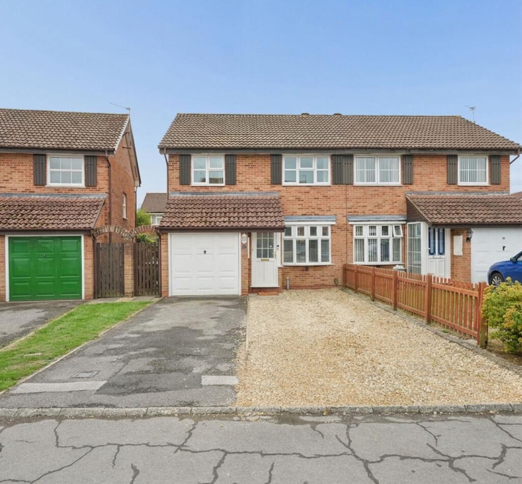 Main image of property: Hadland Road, Abingdon, OX14